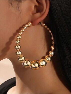 🔥🔥🆕Shiny Gold Beaded Hoop Earrings
